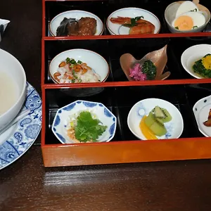 Yamanaka ** 東京都