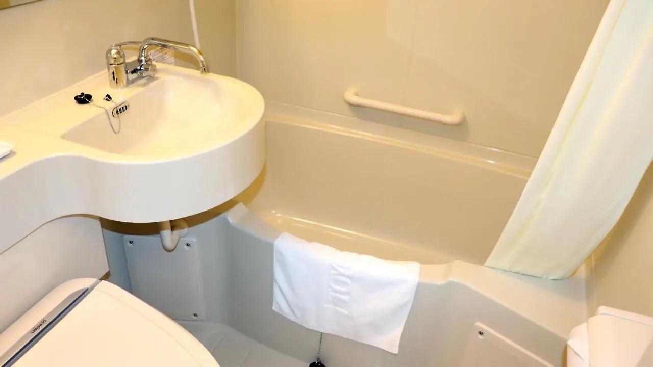 Toyoko Inn Tokyo Asakusa Senzoku Tsukuba Express